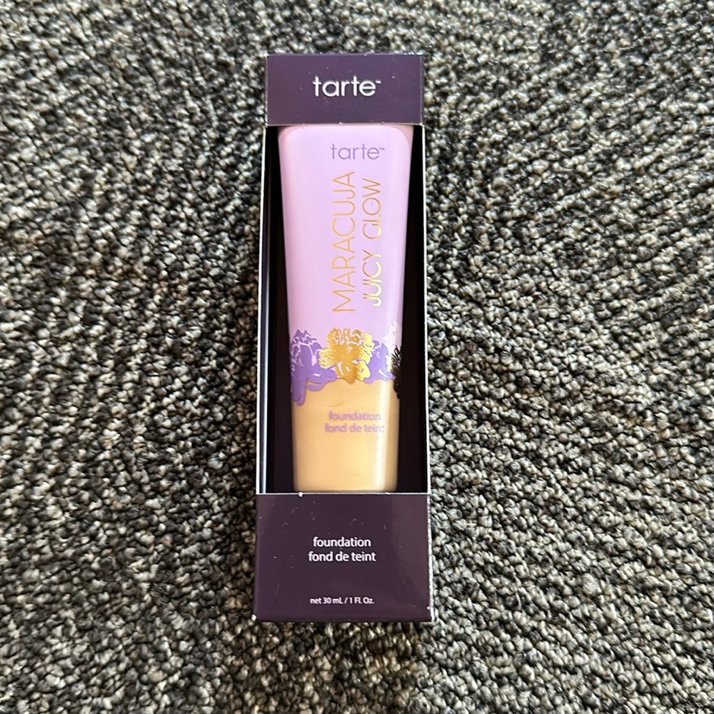 Tarte Maracuja Juicy Glow Foundation 28N Light Medium Neutral